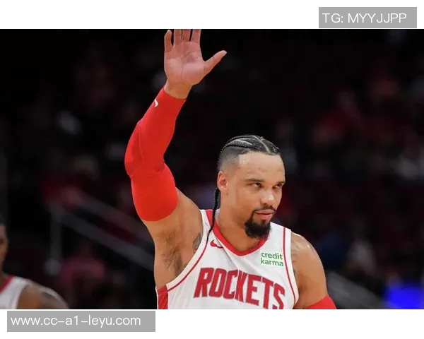 社会我龙哥狄龙半场表现出色三分球精准助力球队取胜 社会我龙哥狄龙半场表现出色三分球精准助力球队取胜